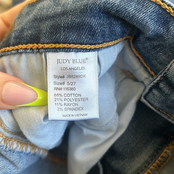 JUDY BLUE Relaxed Fit Distressed Jeans #JB8289DK, Size 5/27 - Picture 7 of 7